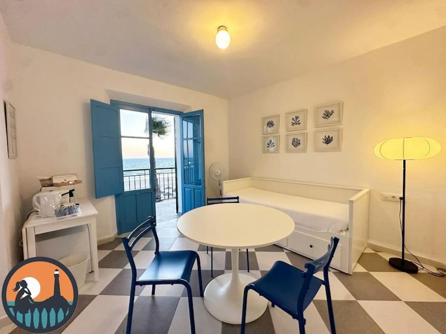 Cala Marielo By Bossh! Apartments Чипиона Екстериор снимка